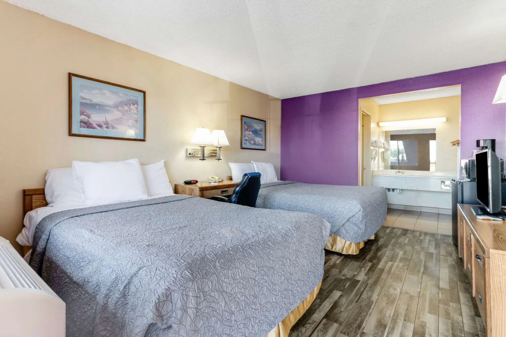 Standard Quadruple room