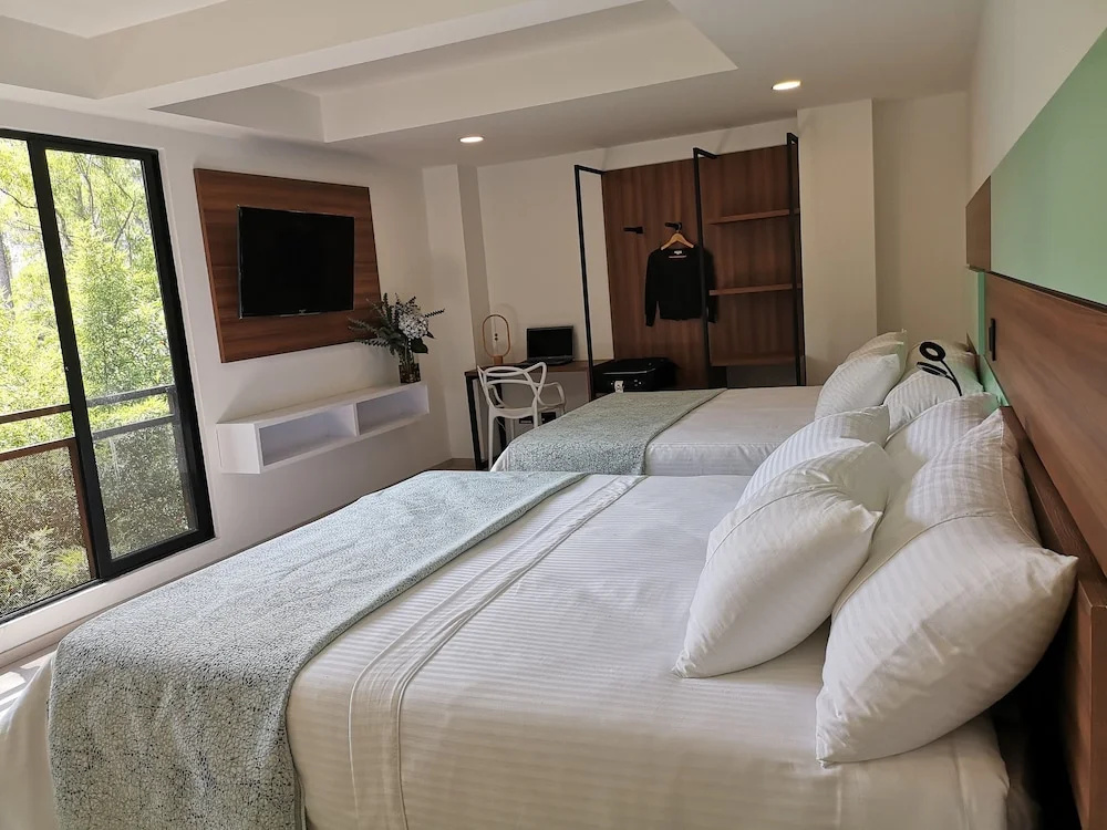 Standard Quadruple Family room