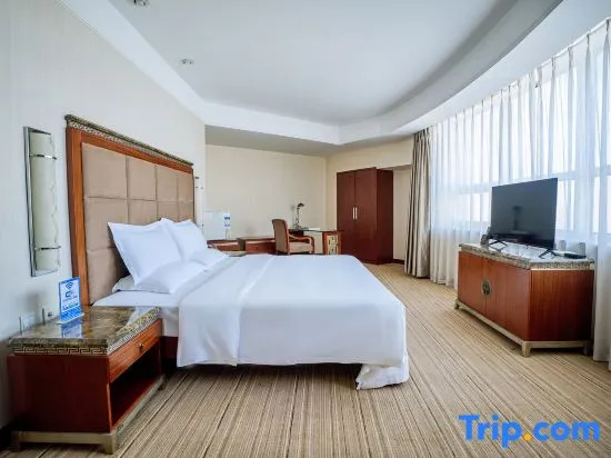 Luxury Suite