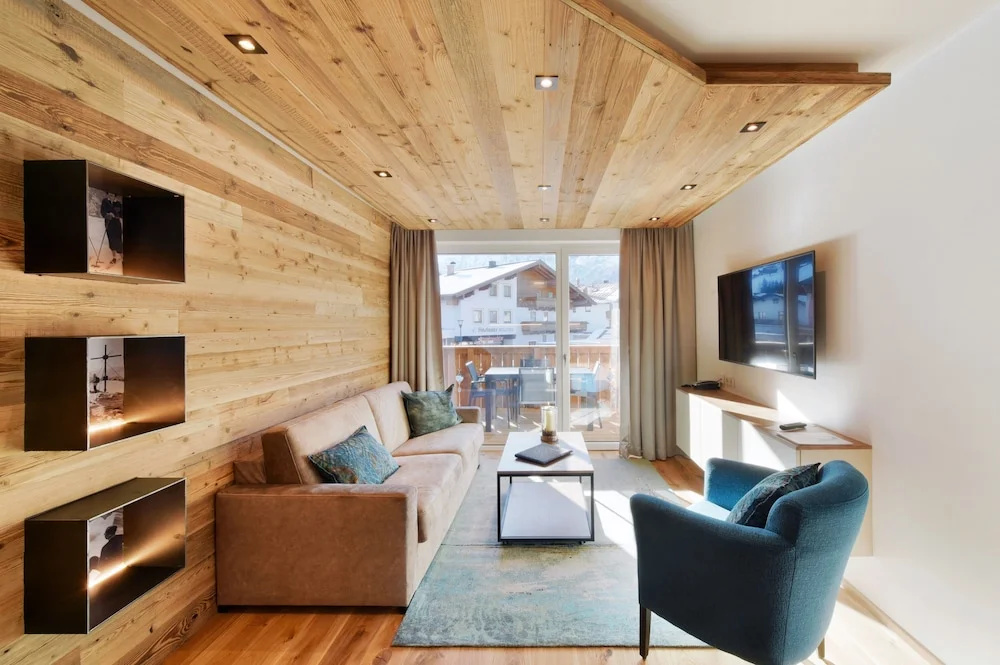 Apartment with balcony