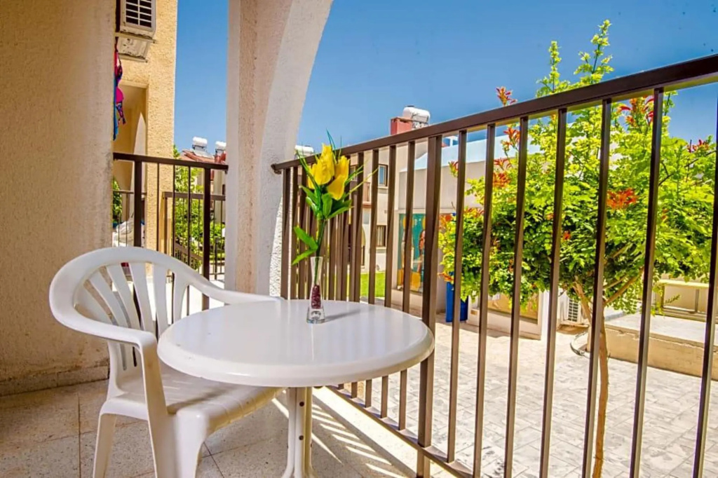 Balcony & Terrace