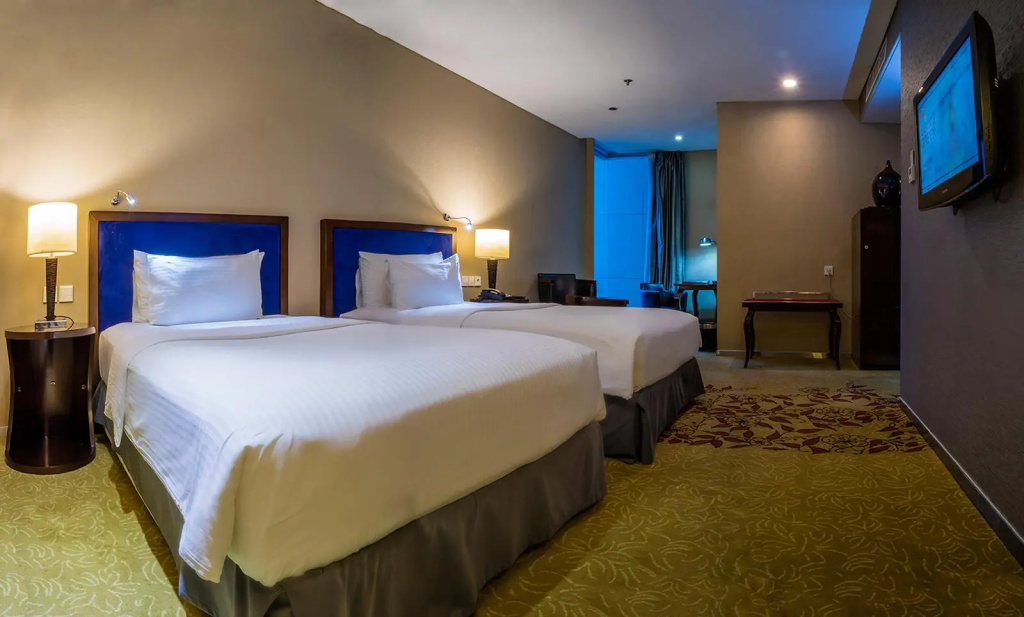 Cambridge Hotel Medan — 7