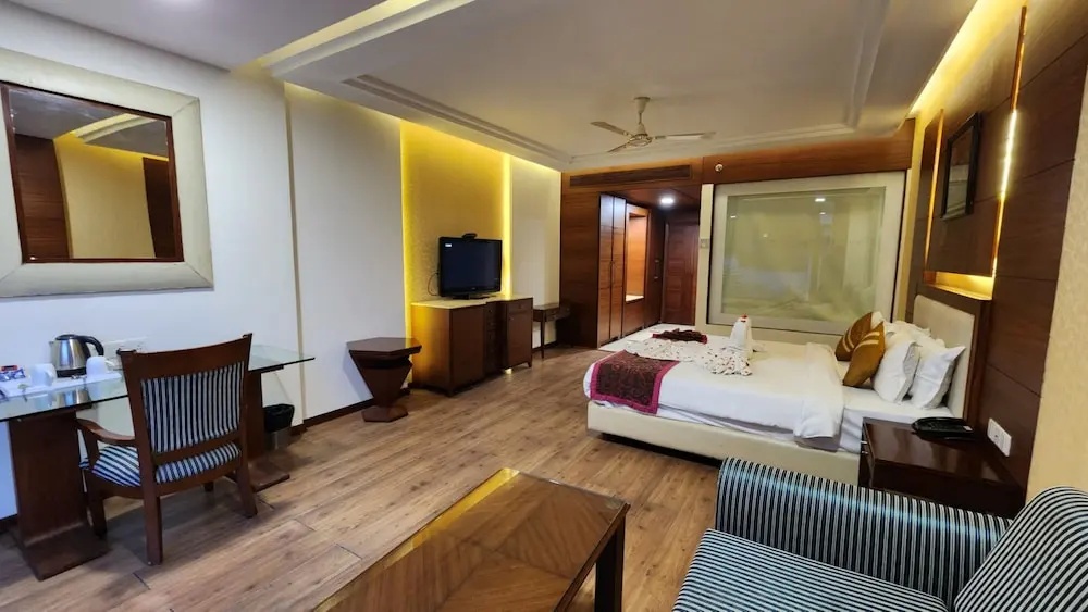 Hotel photo 12