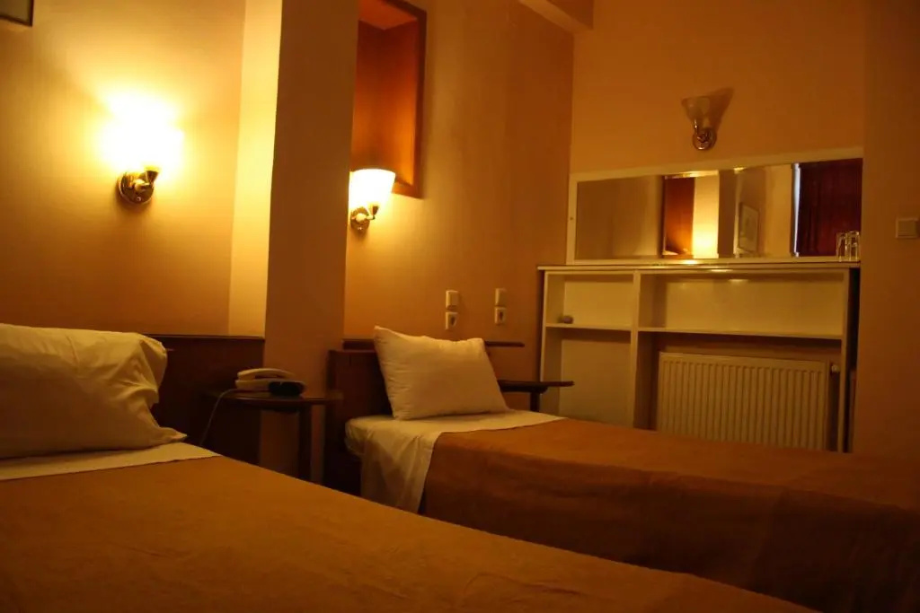 Standard Double room with city view (full double bed)