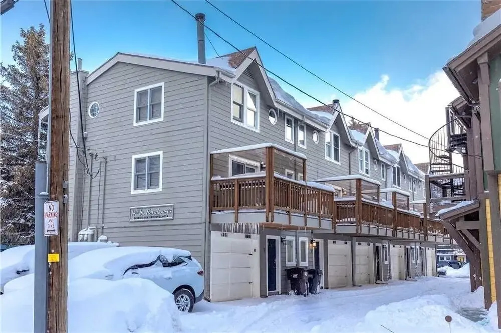 14th Street Townhomes #2 3 Bedroom Condo