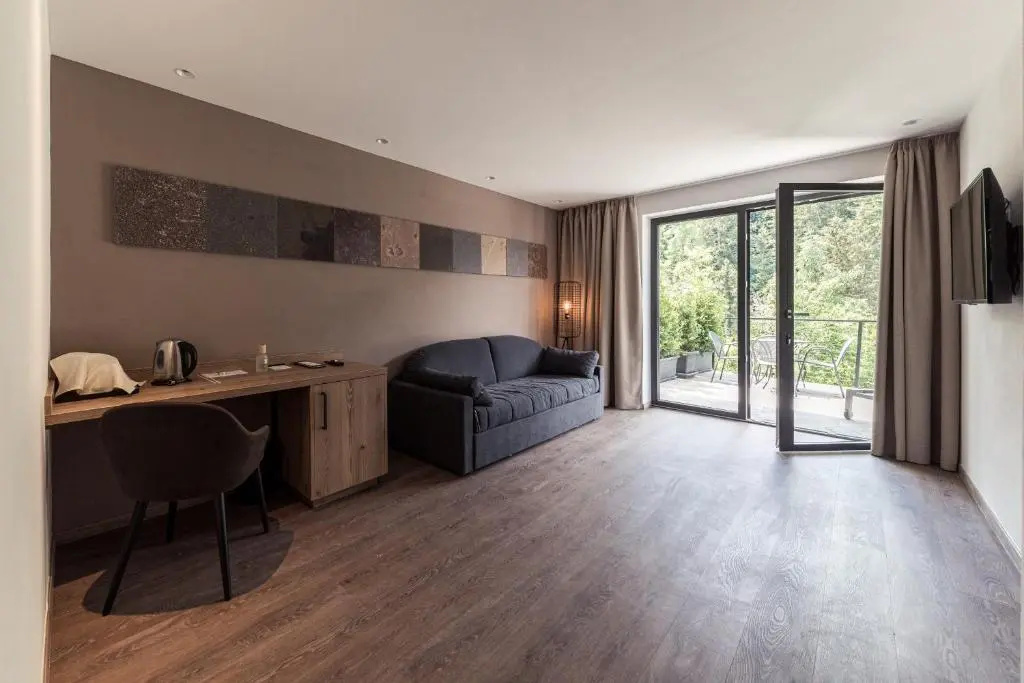2 Bedrooms Suite