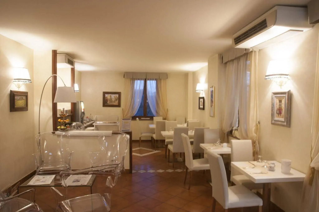 Hotel photo 18