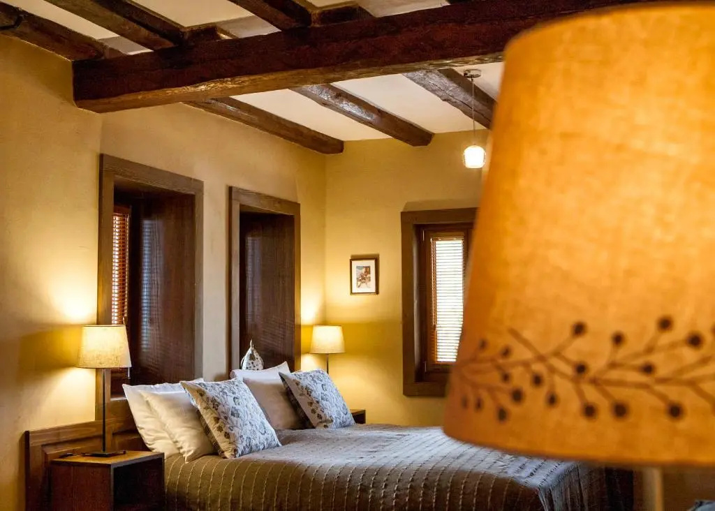 Deluxe Double room with balcony (full double bed)