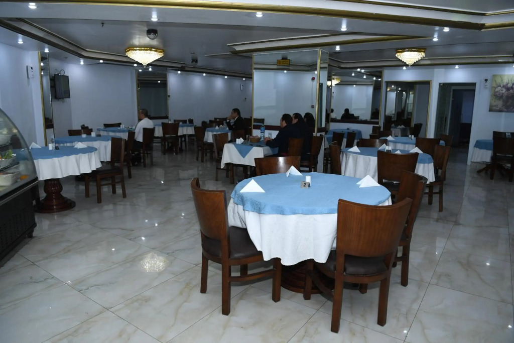 Continental Suite Farwaniya - фото 24