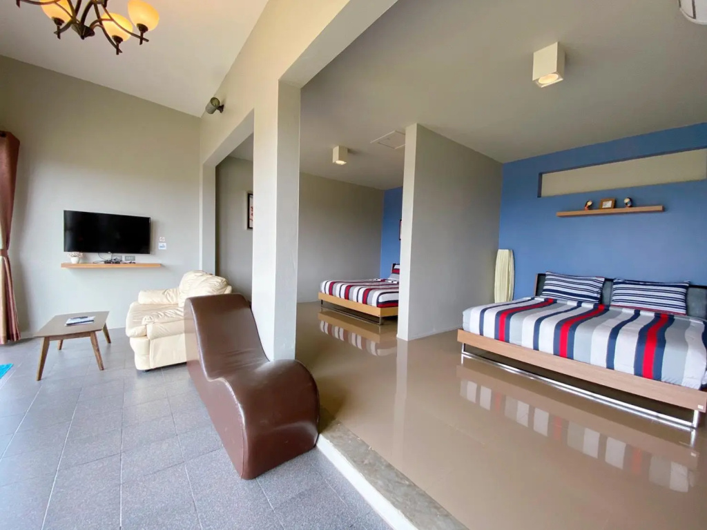 Deluxe Family Suite