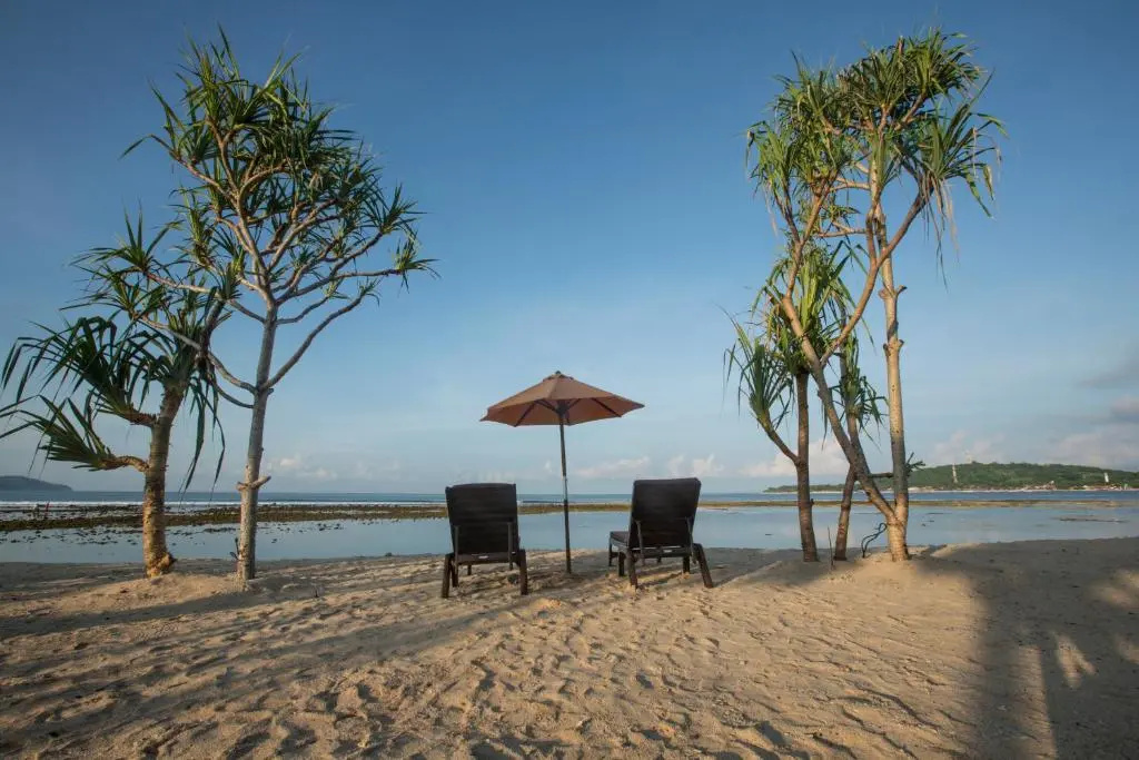 Beach & Waterfront