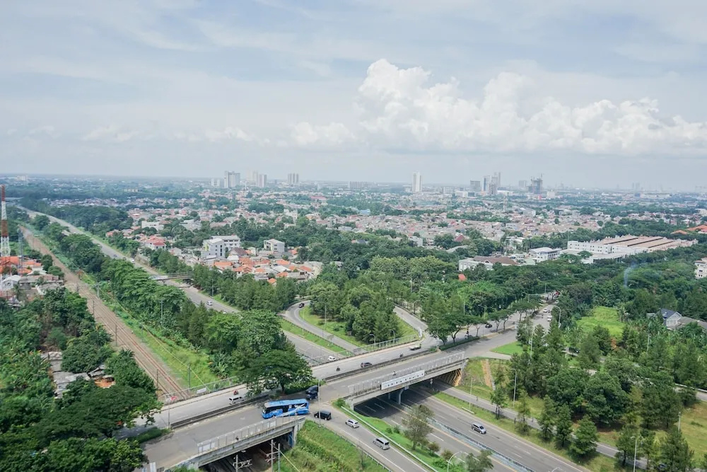 Cozy 2BR Apartment at Tuscany Residences With Garden View