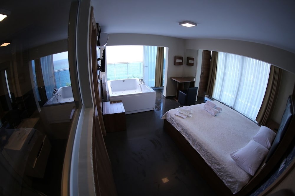 Bayraktar Hotel — 5