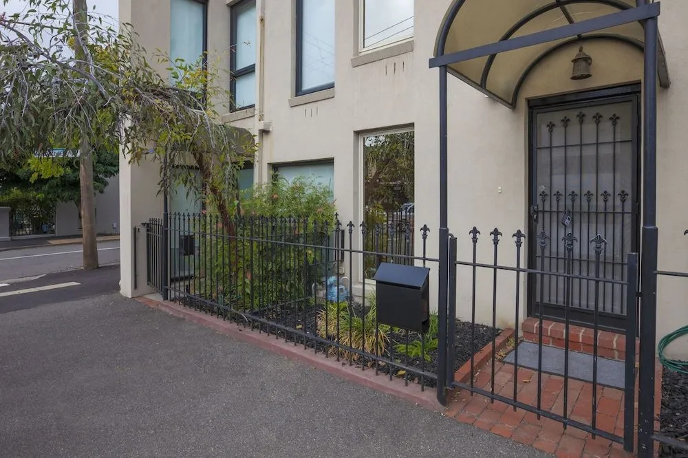 Boutique Stays - Central Park, South Melbourne