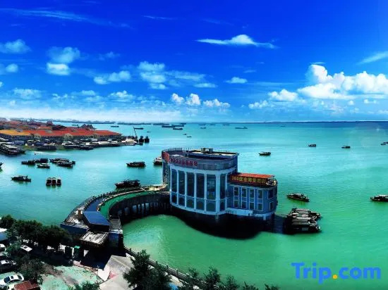 Beach & Waterfront