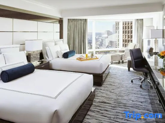 Deluxe Quadruple Club room