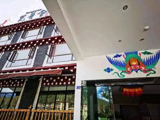 Fine Homes Hotel