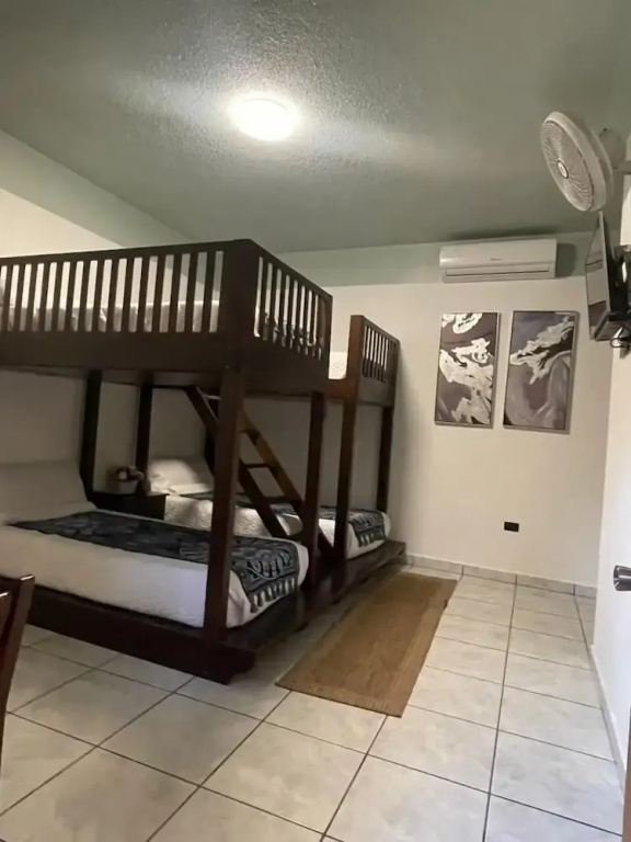 Economy Quadruple room with balcony