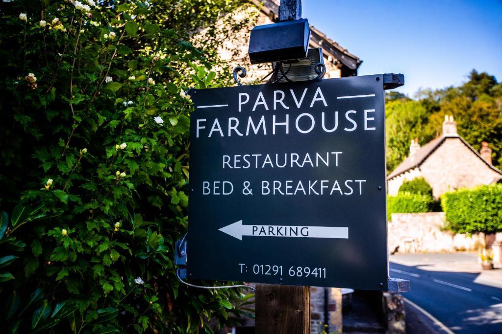 Parva Farmhouse by null