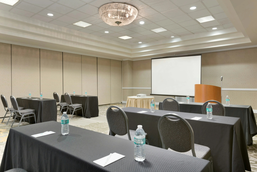 Embassy Suites by Hilton Newark Wilmington South - Général