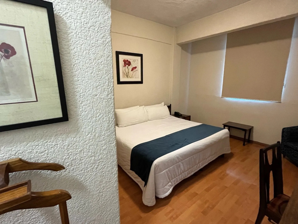 Hotel Trueba — 5