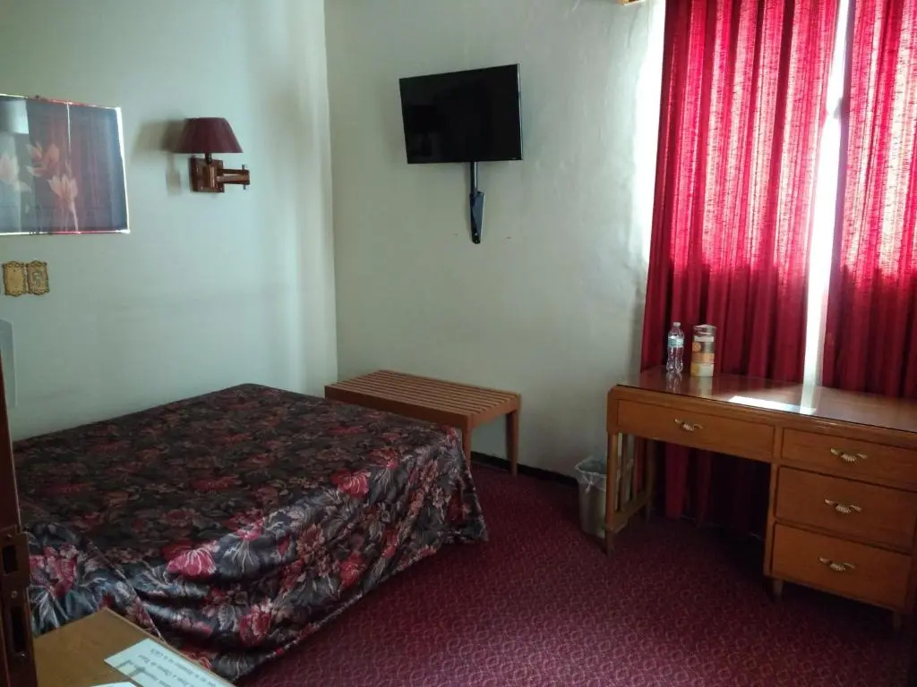 Economy room