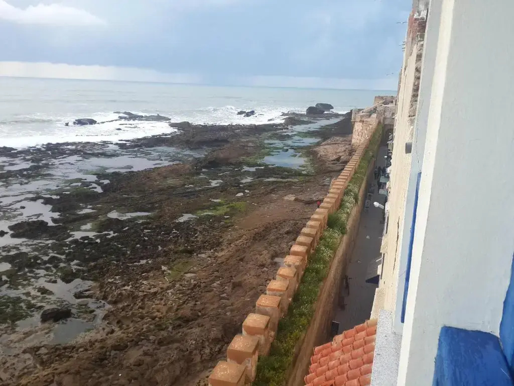 Studio in Essaouira, With Wonderful sea View, Balcony and Wifi - 800 m