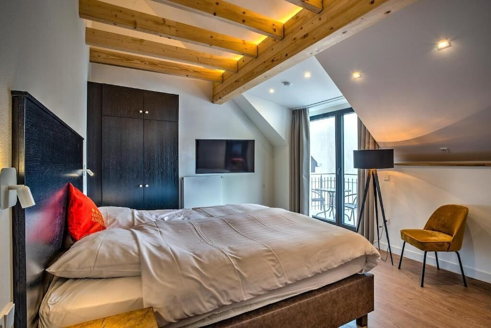Hotel photo 30