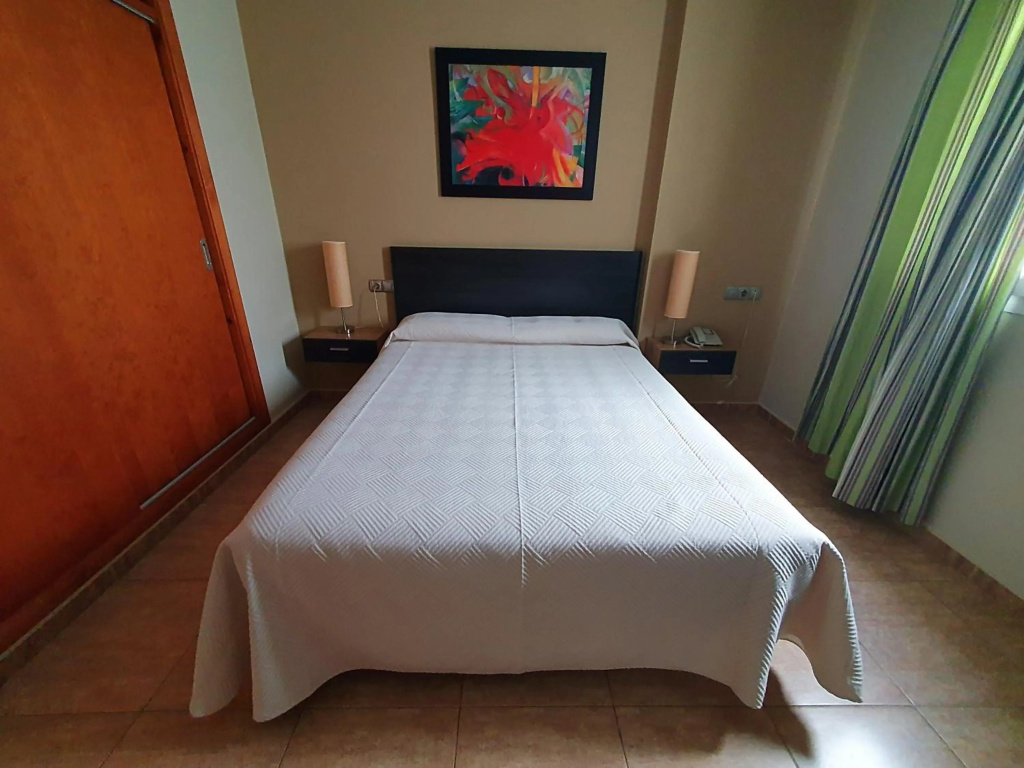 Hotel Apartamentos Conilsol — 2