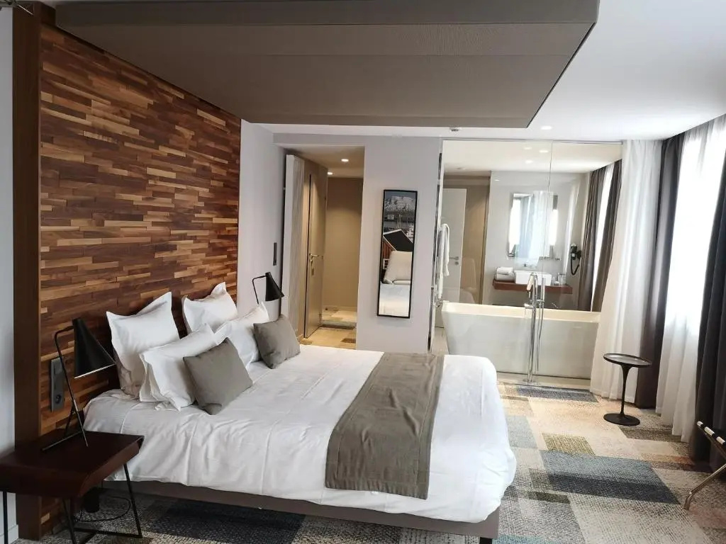 Superior room