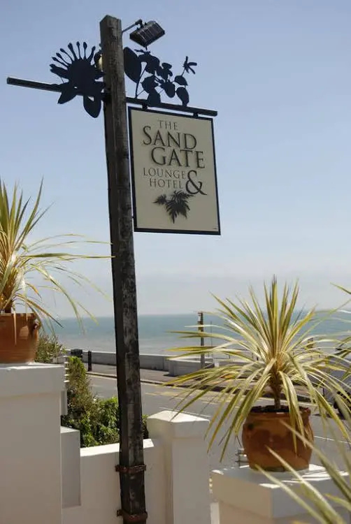 Sand Gate