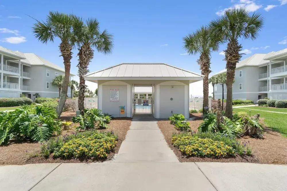 Pavilion Palms 205b