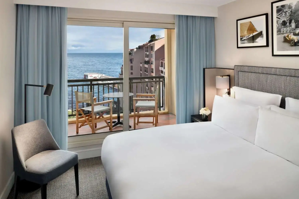 Double Suite (full double bed)