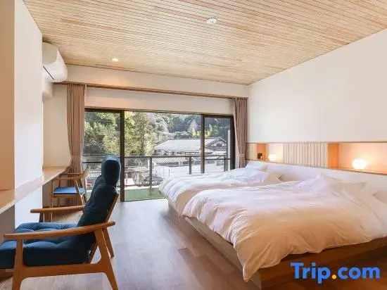 Standard room with city view