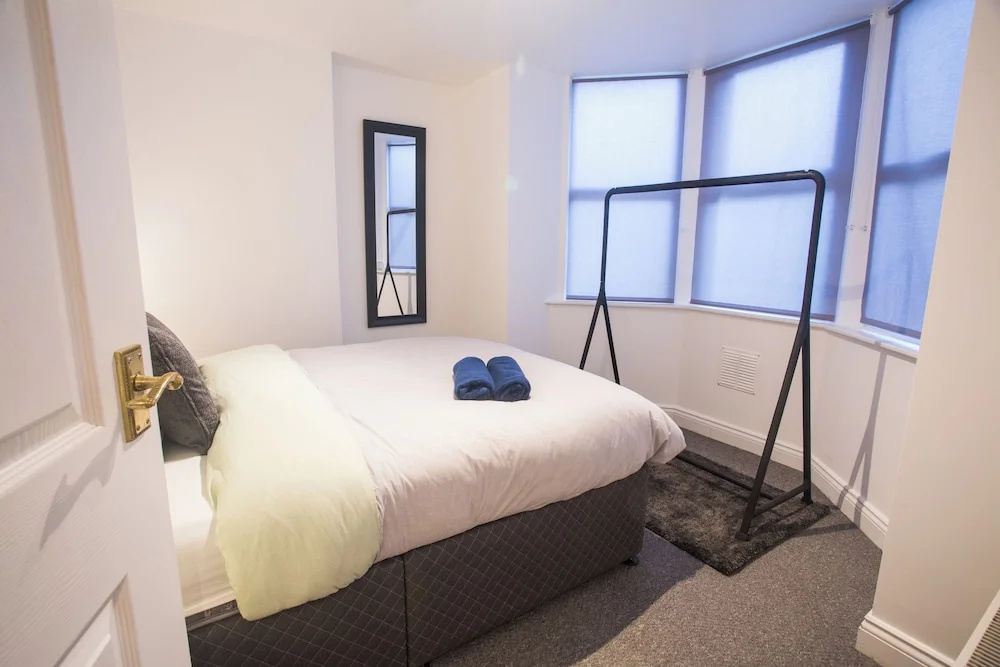 Short Stay Bristol - Warden Apartment