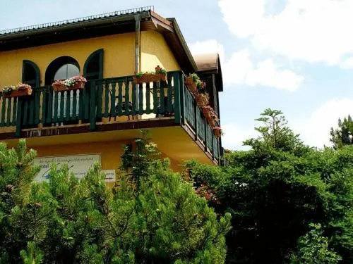 Balcony & Terrace