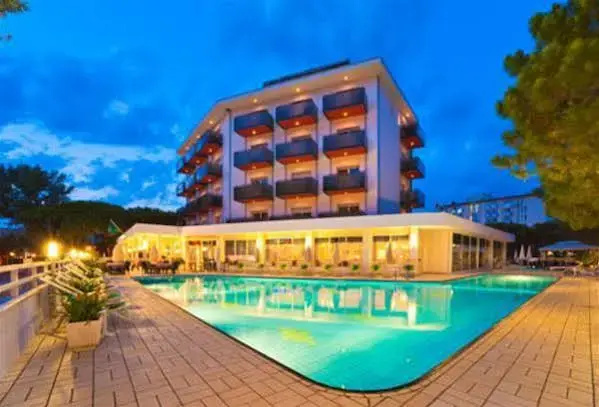 Hotel photo 11