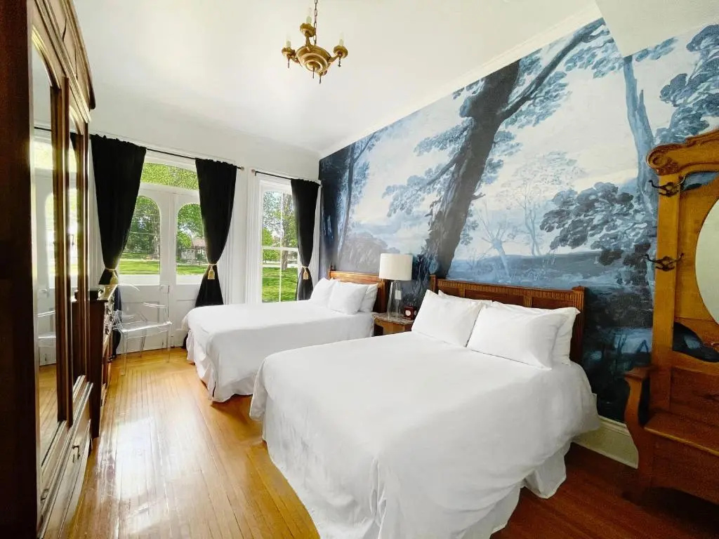 Premium Quadruple room