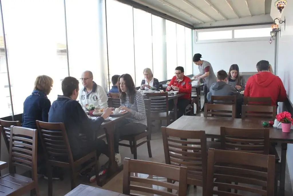 Rozza Hotel - фото 17