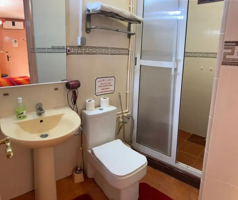 Economy room