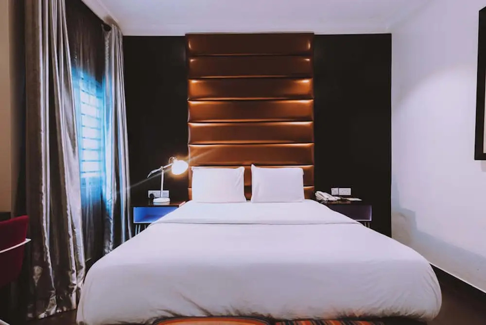 Executive Double room (full double bed)