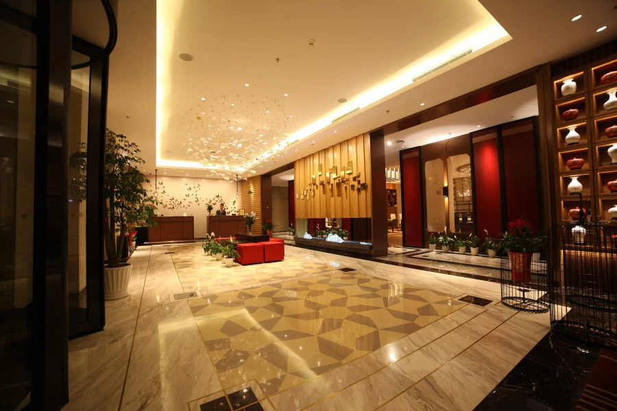 Lobby & Reception