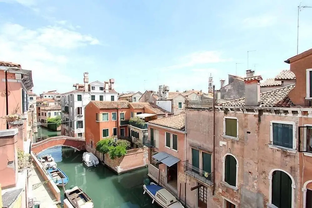 City Apartments - Prestige Canal View