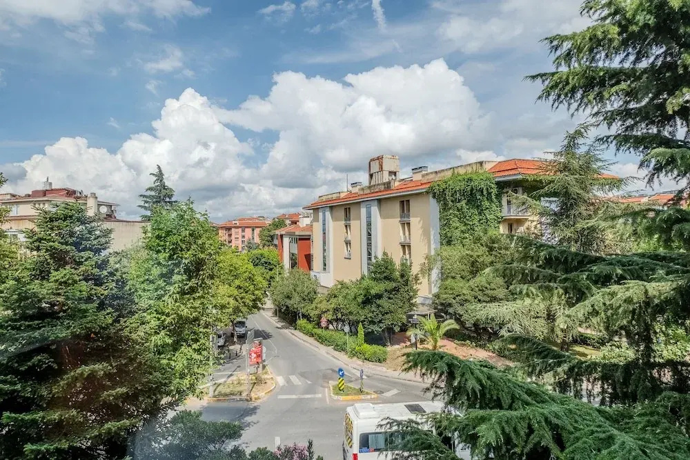 Flat With Balcony 4 min to Akmerkez Mall in Etiler