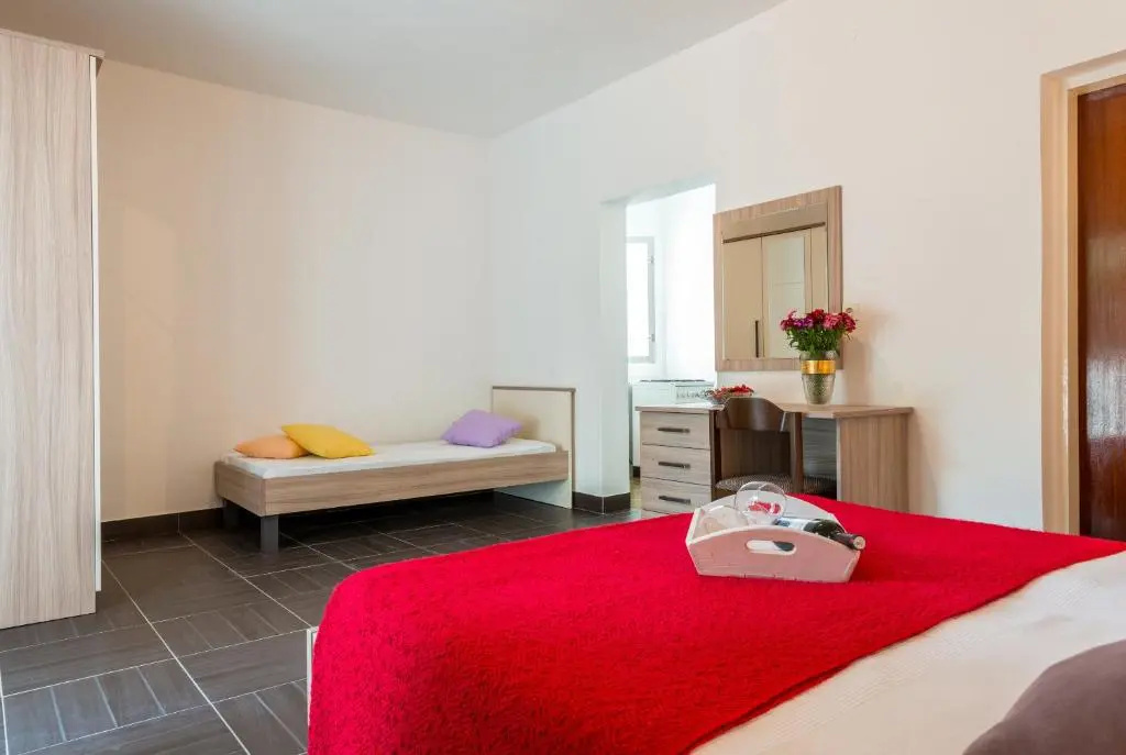 Standard Quadruple room