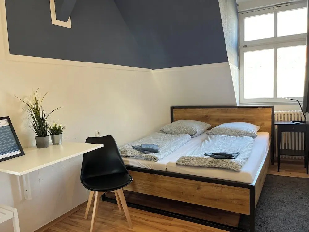 Classic Double room (full double bed)