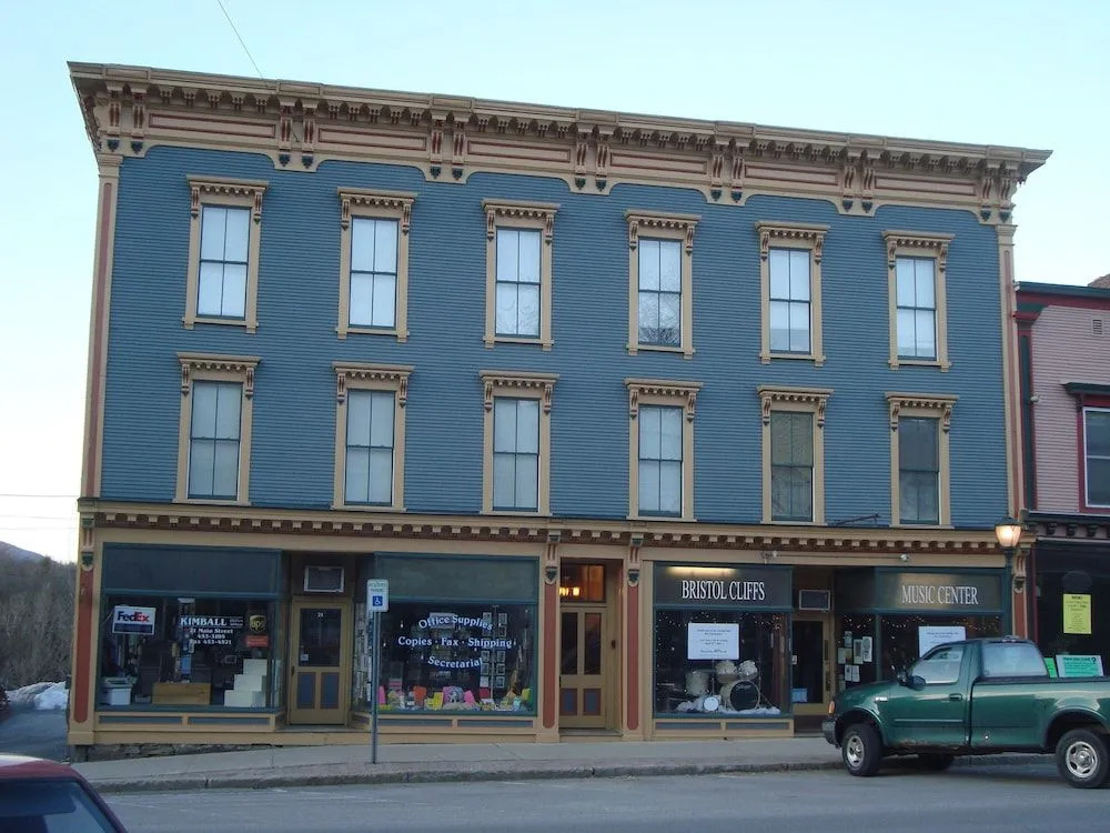 Bristol Suites