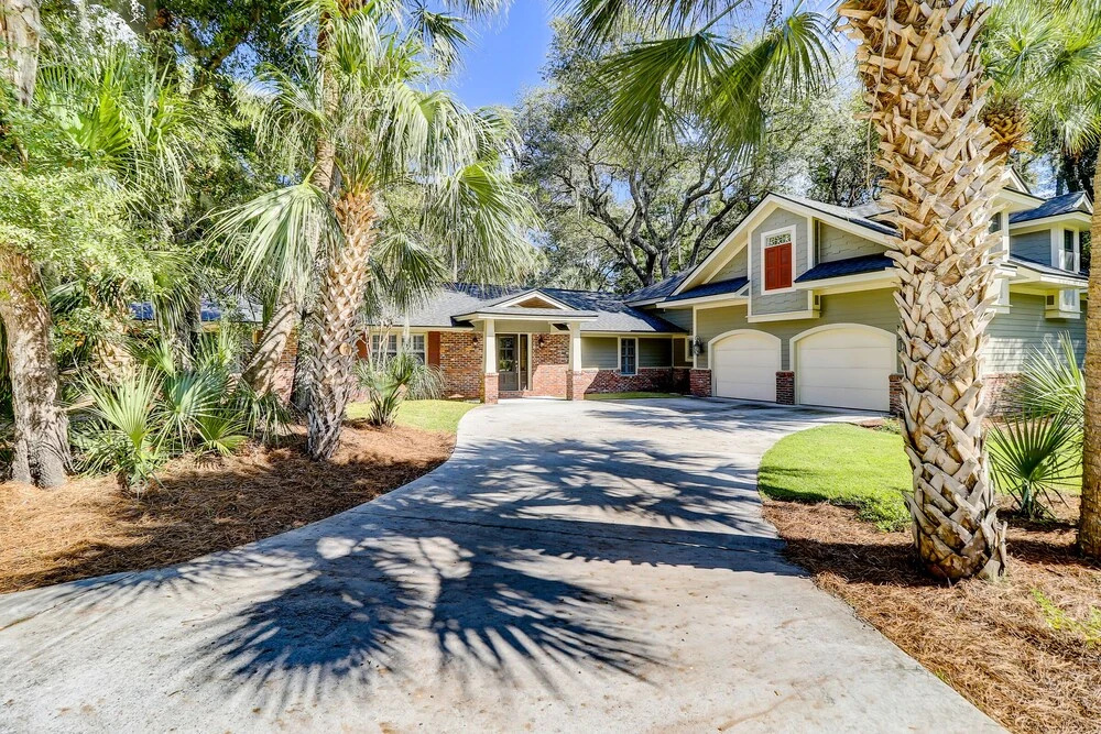 8 Hickory Lane