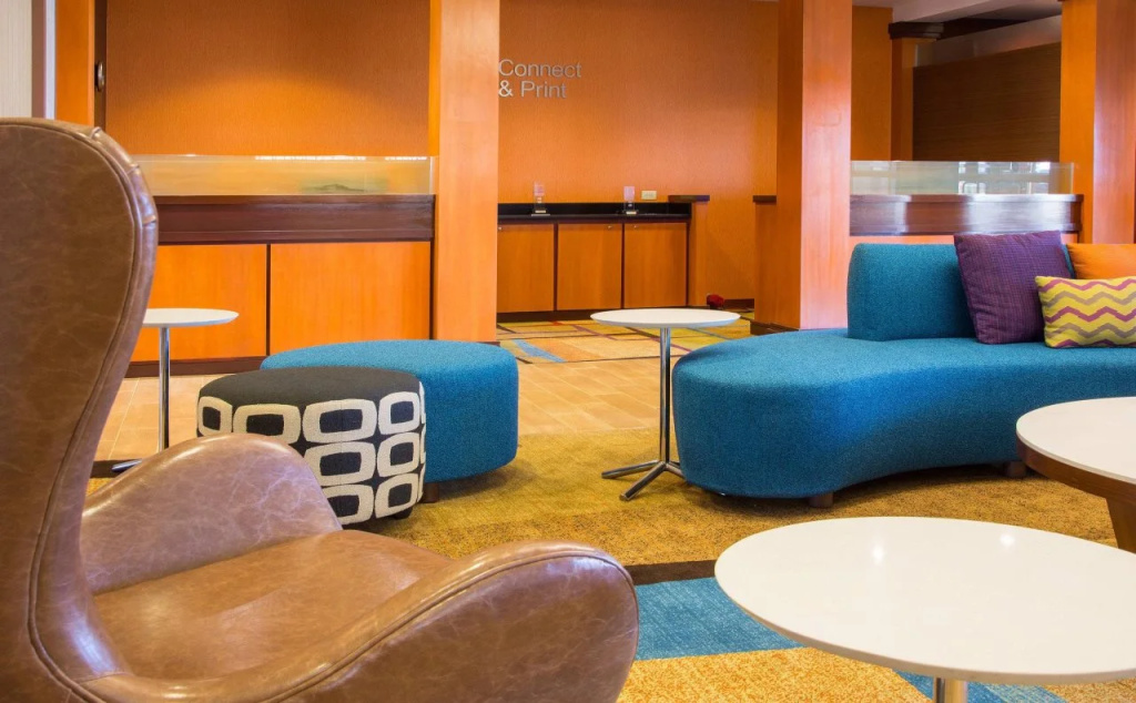 Lobby & Reception