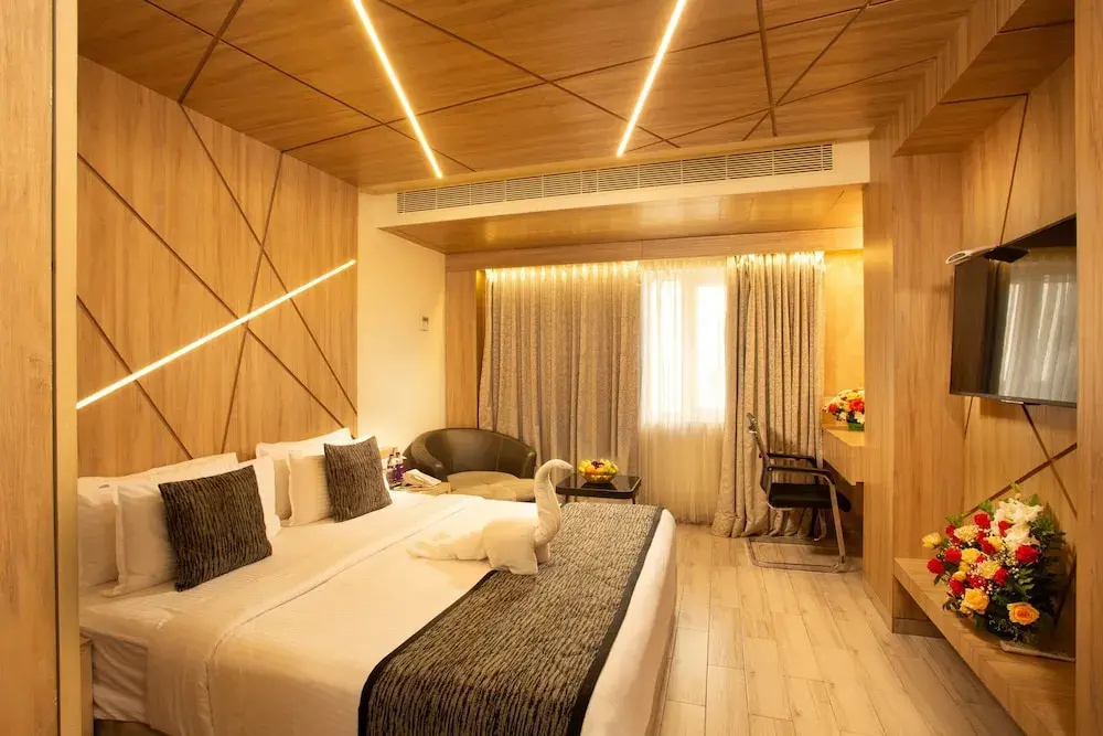 Executive room with city view